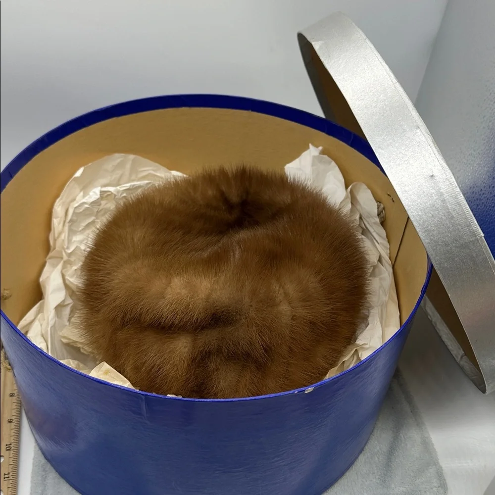 Vintage Lazarus of Paris/Cincinnati Mink Cloche/Pill Box Hat
Dates-1940’s-60’s - Picture 10 of 10